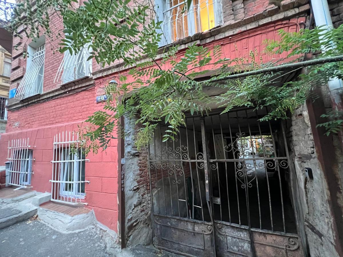 Cosy Apartment In Tbilisi Centre Exterior foto